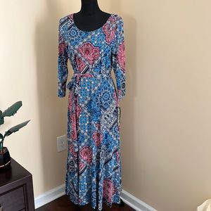 - NWT!!!Nina Leonard beautiful dress